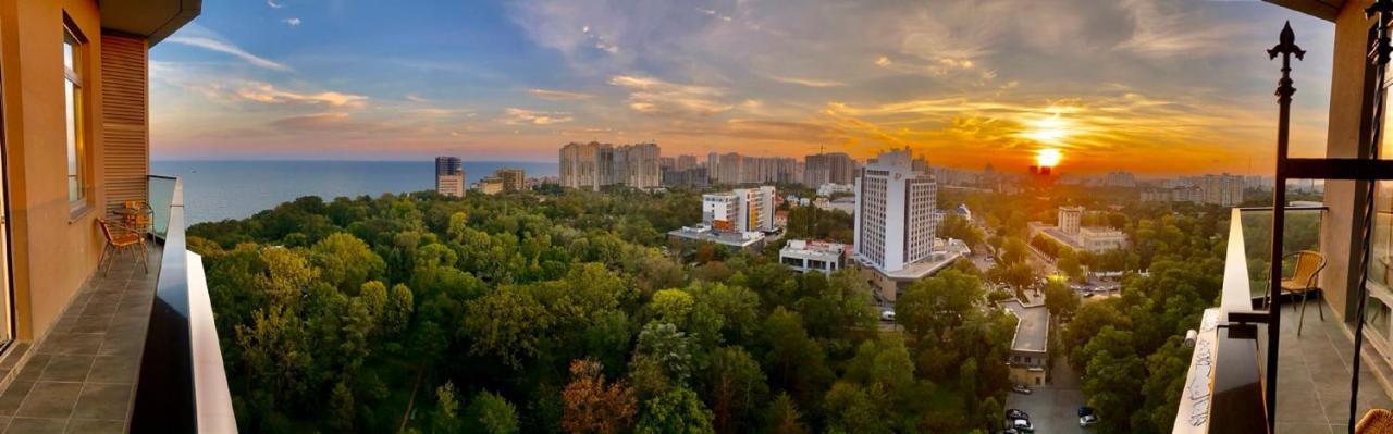 Апарт отель Гринвуд возле моря Одесса Экстерьер фото
